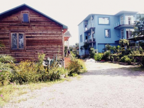 Гостиница Wooden Cottage  Махинджаури